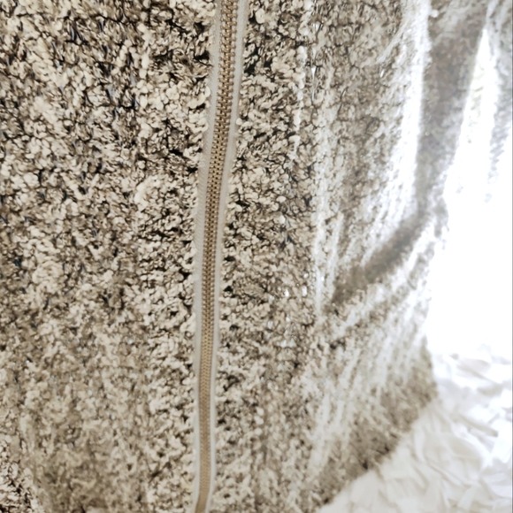 A N.A. XL FULL ZIP BLACK AND WHITE JACKET - Picture 5 of 6